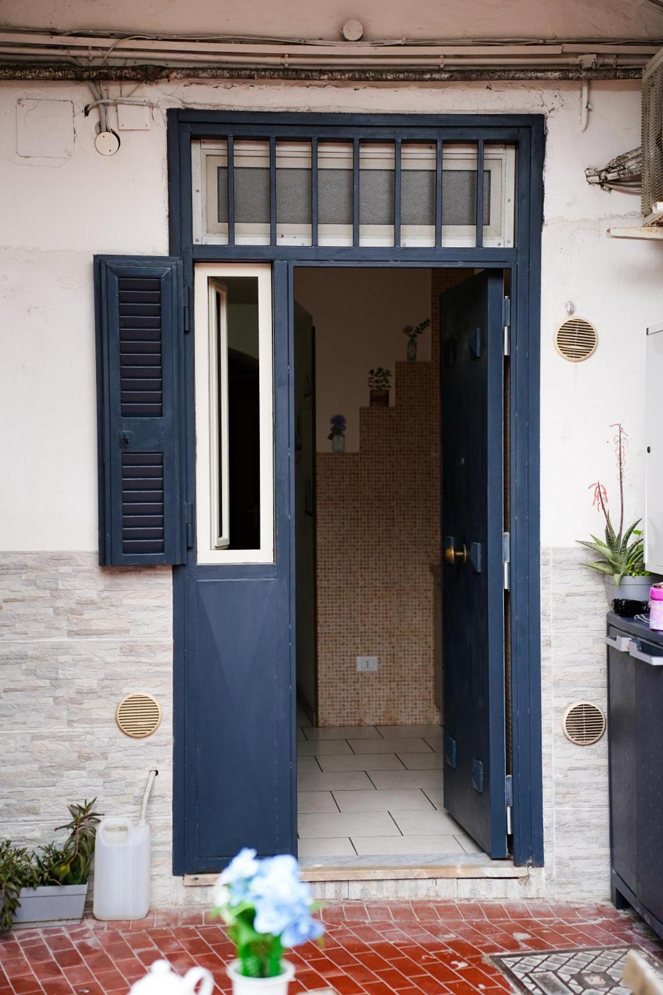 Casa Friends' House Napoli Apartment ภายนอก รูปภาพ